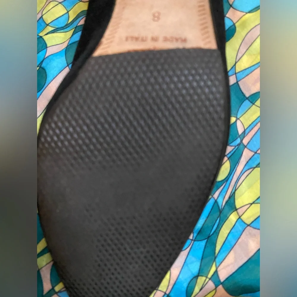 Beautiful Vintage Suede and Patent Leather Heels - Size 8, 3 inch heel - Picture 11 of 13